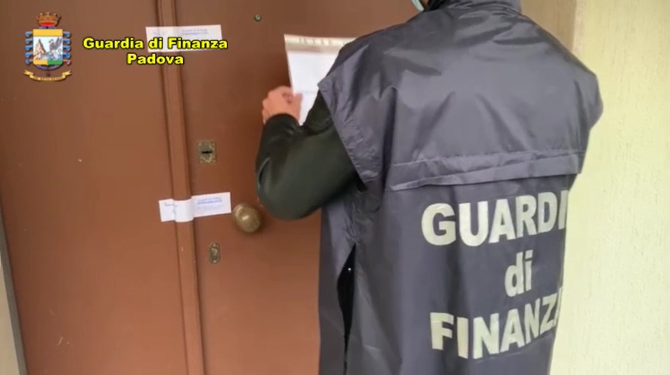 Maxi Frode Iva Nel Settore Hi Tech Sgominato Gruppo Criminale