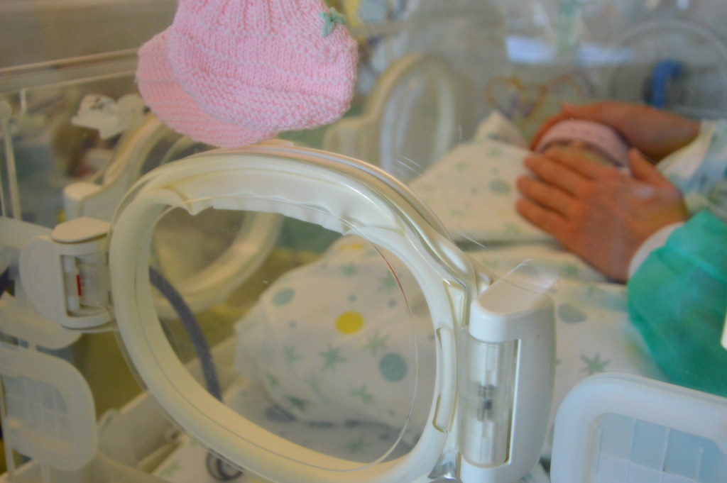 Un caso su un milione: è nata a Torino la bambina con cuore e fegato fuori dal corpo