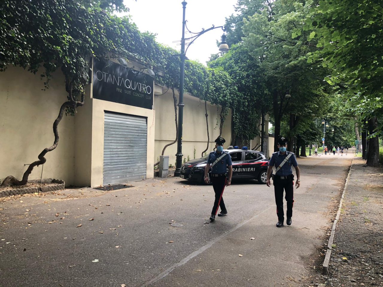 Rapinatore del parco del Valentino incastrato dal kalashnikov tatuato VIDEO