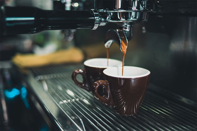 “Non ti facciamo la tessera perchè non sei una cliente fissa” la frase shock pronunciata da una barista ad una cliente a Moncalieri