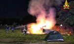 Camper avvolto dalle fiamme in piazza d'Armi: intervengono i Vigili del Fuoco FOTO