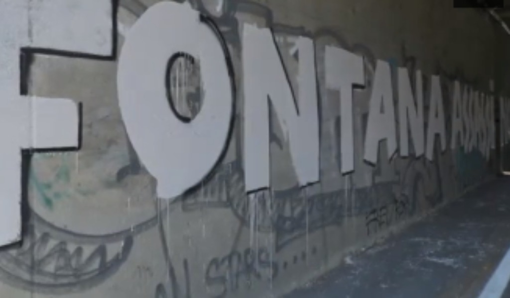È di Pinerolo il proprietario del muro imbrattato con minacce di morte a Fontana e Sala