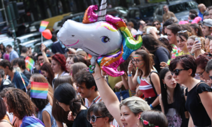 La Mole diventa "arcobaleno": Torino Pride, la lotta per i diritti LGBTQI prosegue