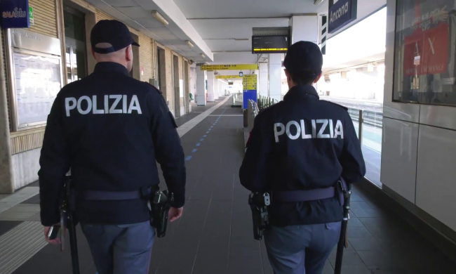 Lo aspettano in stazione ma lui sul treno non c’era: trovato svenuto a casa