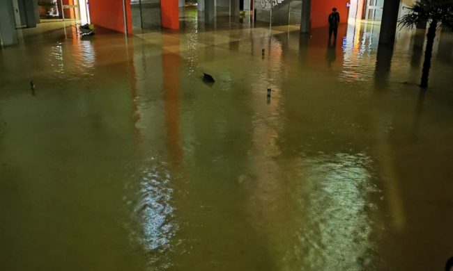 San Mauro ancora sott’acqua: nella notte ennesima esondazione VIDEO