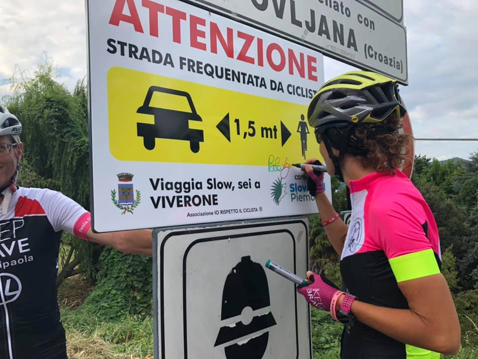 La ciclista più veloce del mondo sta girando il Piemonte per portare il suo messaggio