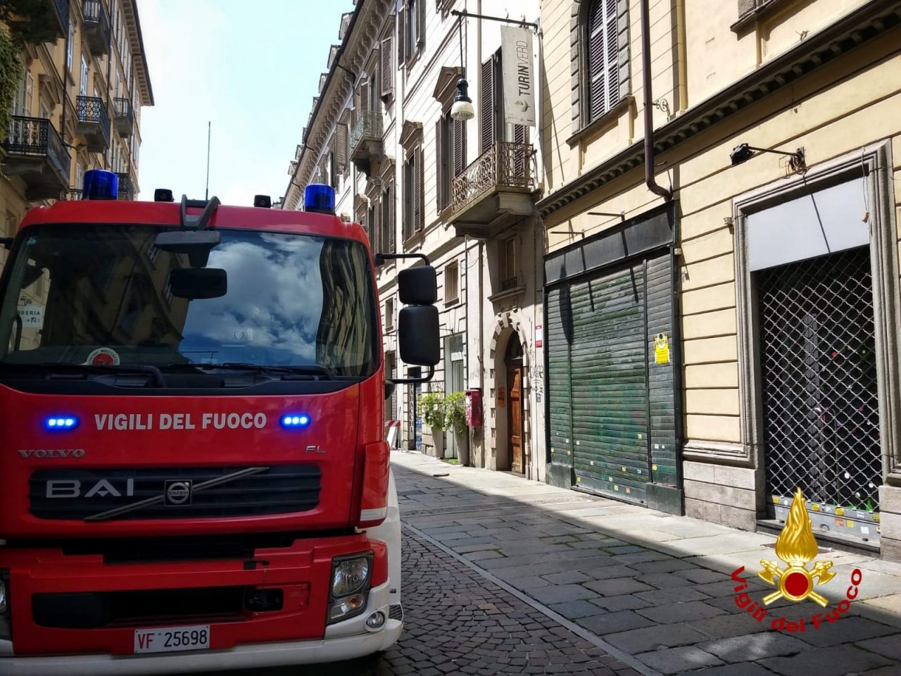 Fuga di gas in via Carlo Alberto: palazzina evacuata