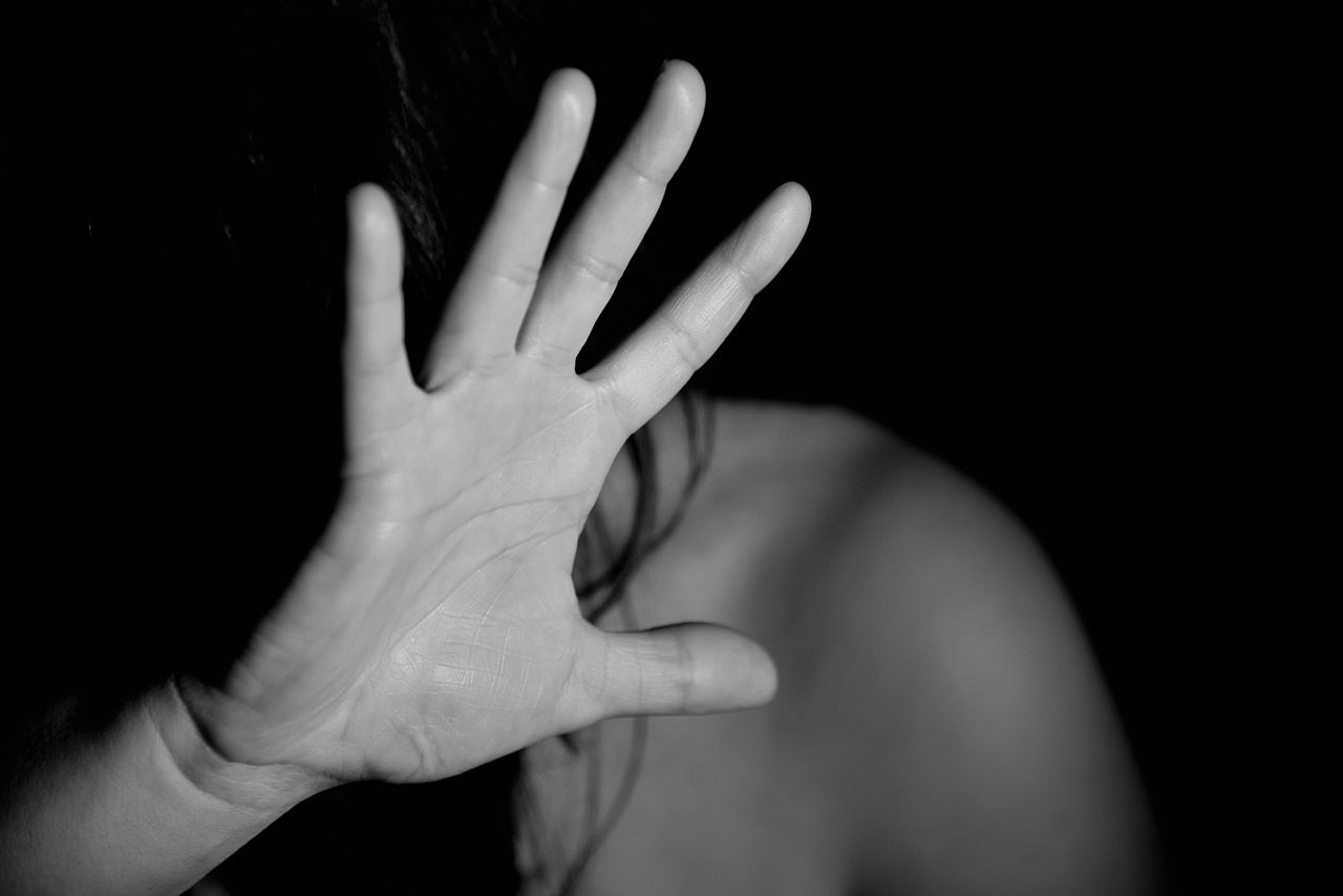 Violenza sulle donne, arrestato marito “picchiatore”