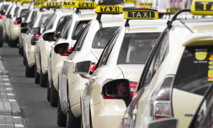 Scoperti dalla Polizia Municipale 11 taxi abusivi: scattano le sanzioni
