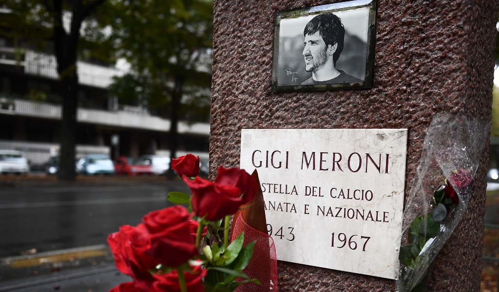 Epitafio inscrito en la tumba de Gigi Meroni, jugador del Torino FC. Fuente: Prima Torino