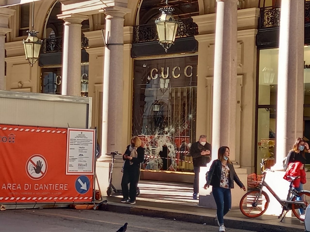 Il day after in via Roma: un cantiere a cielo aperto e la voglia di non fermarsi