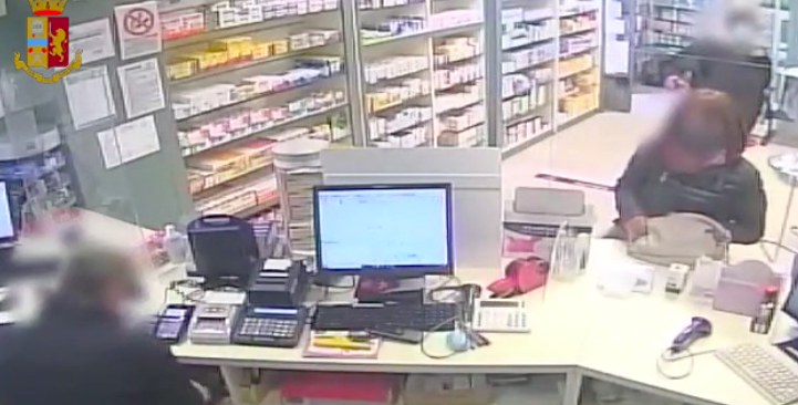 Sembrava un cliente con il raffreddore invece era una rapinatore seriale violento