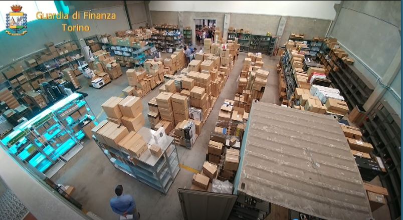 Frode da 40 milioni: arrestati due imprenditori torinesi
