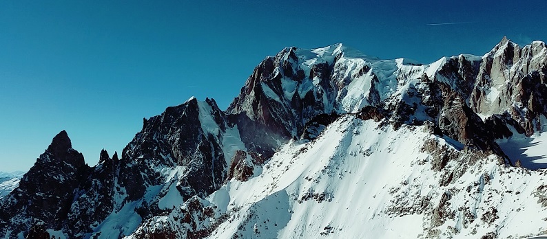 Giù le mani dal Monte Bianco: ordinanze francesi sotto accusa