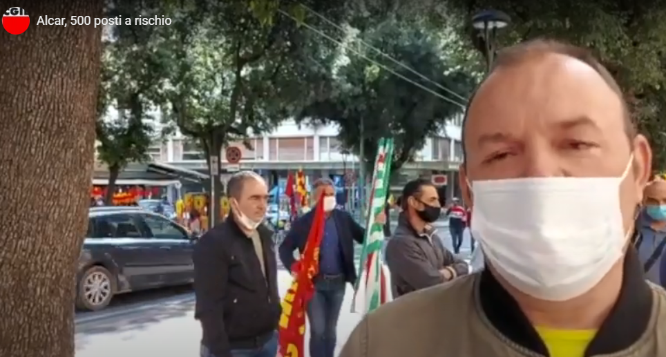 Gli operai Alcar sul piede di guerra: “Giocate con il nostro futuro”