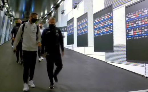 La buffonata della Juve: per 45 minuti allo stadio anche senza il Napoli