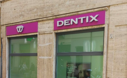 Fallimento centri Dentix ufficiale, ecco cosa possono fare ora i consumatori