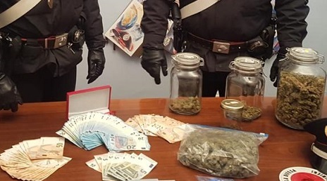 Pizzaiolo pizzicato con l’erba a Beinasco: la scusa non funziona