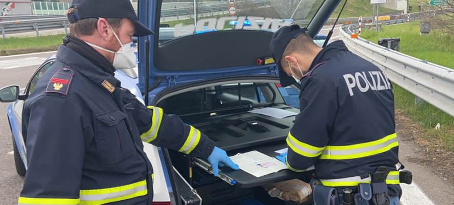 Ladri d’auto con cocaina beccati dalla Polizia