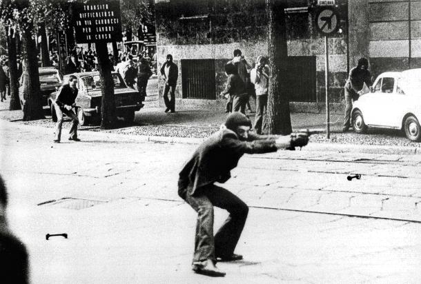 Terrorismo, bombe e attentati: condanne per 14 anarchici