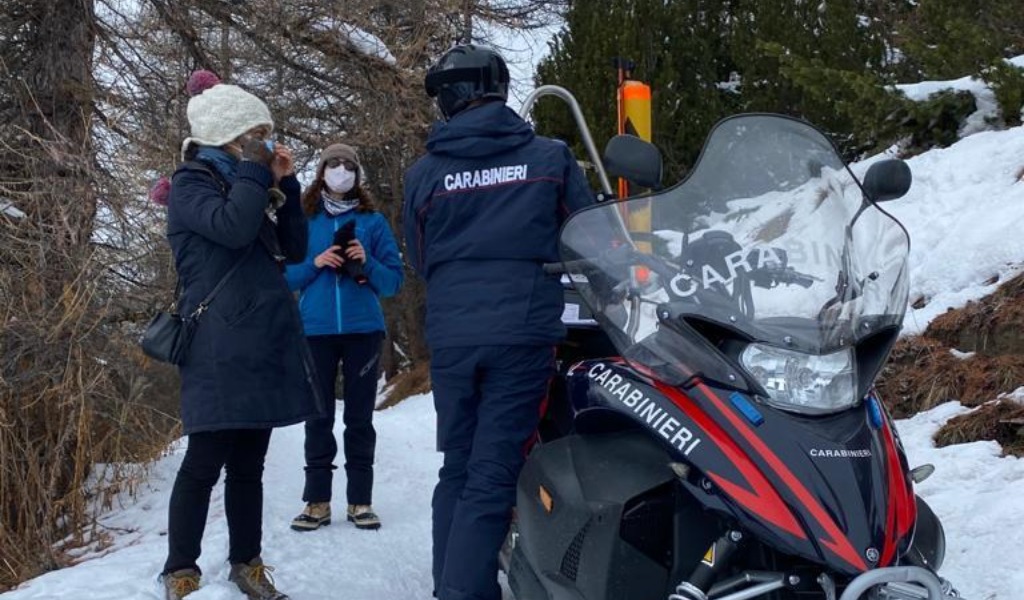 Anche a Natale Carabinieri all’opera per assicurare il rispetto delle norme anticovid FOTO e VIDEO