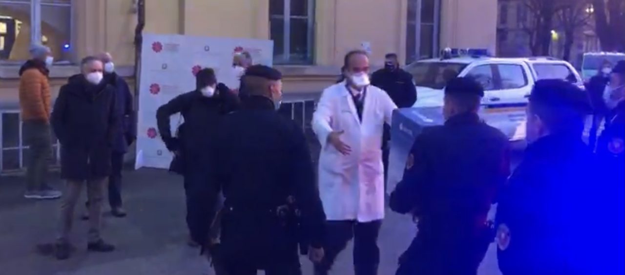 Vaccini Covid, arrivati nella notte a Torino