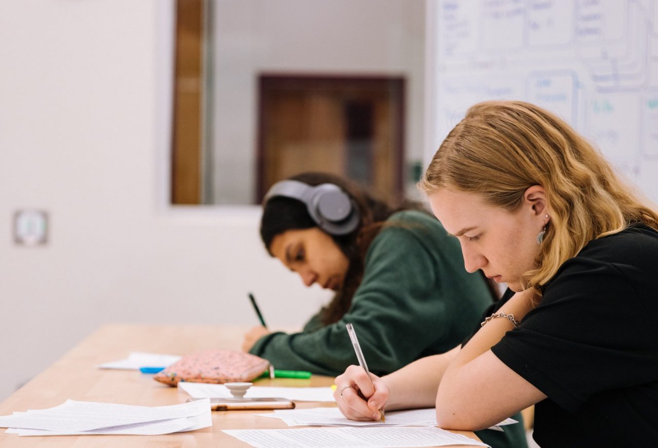 Scuola: doppi turni e presenza al 75%, ma per i presidi piemontesi non è possibile