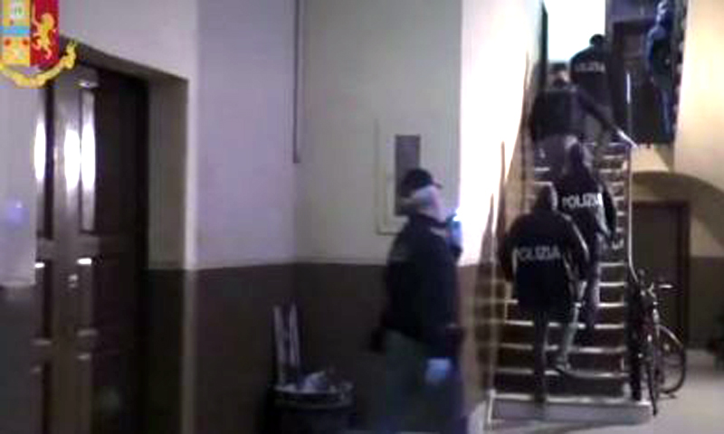 Favoreggiamento dell’immigrazione clandestina: sgominata organizzazione che portava migranti in Francia