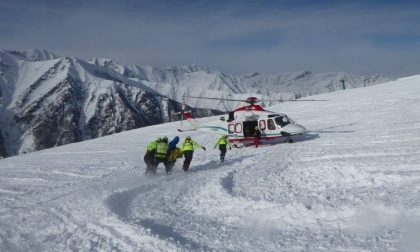 Sciano sulla pista chiusa: falciati dal cavo di un verricello