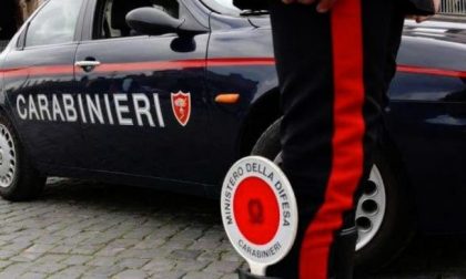 Tassista rapinato da due clienti, l'avevano chiamato per andare a Settimo. I malviventi sono stati arrestati dai carabinieri.