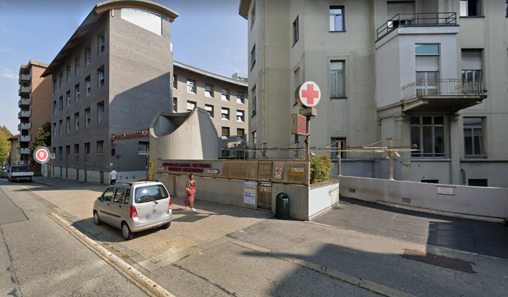 La lite finisce nel peggiore dei modi: rom incinta trasportata al Maria Vittoria perde il bimbo