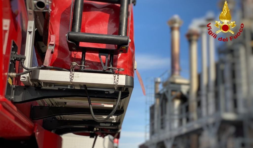 Incendio in una condotta di aspirazione di una ditta di torrefazione caffè