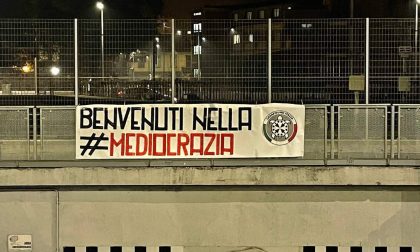 Striscioni di CasaPound a Torino e in tutta Italia contro il Governo Draghi: "Benvenuti nella mediocrazia"