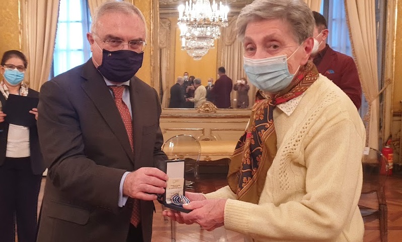 Medaglie d’onore a 14 discendenti di deportati