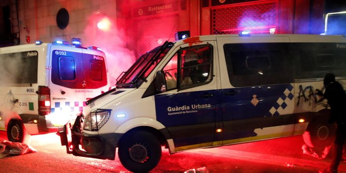 Manifestazioni anarchiche a Barcellona: torinese arrestata per tentato omicidio