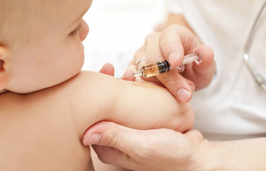 Vaccino e reazioni avverse: il Tribunale risarcisce una bambina per il “trivalente”