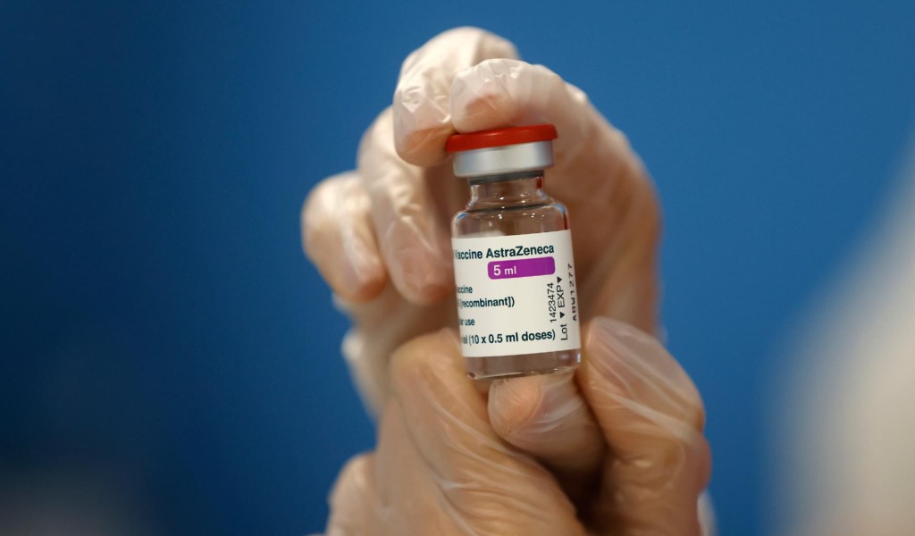 Somministrato AstraZeneca al posto di Pfizer, 19 persone sotto osservazione