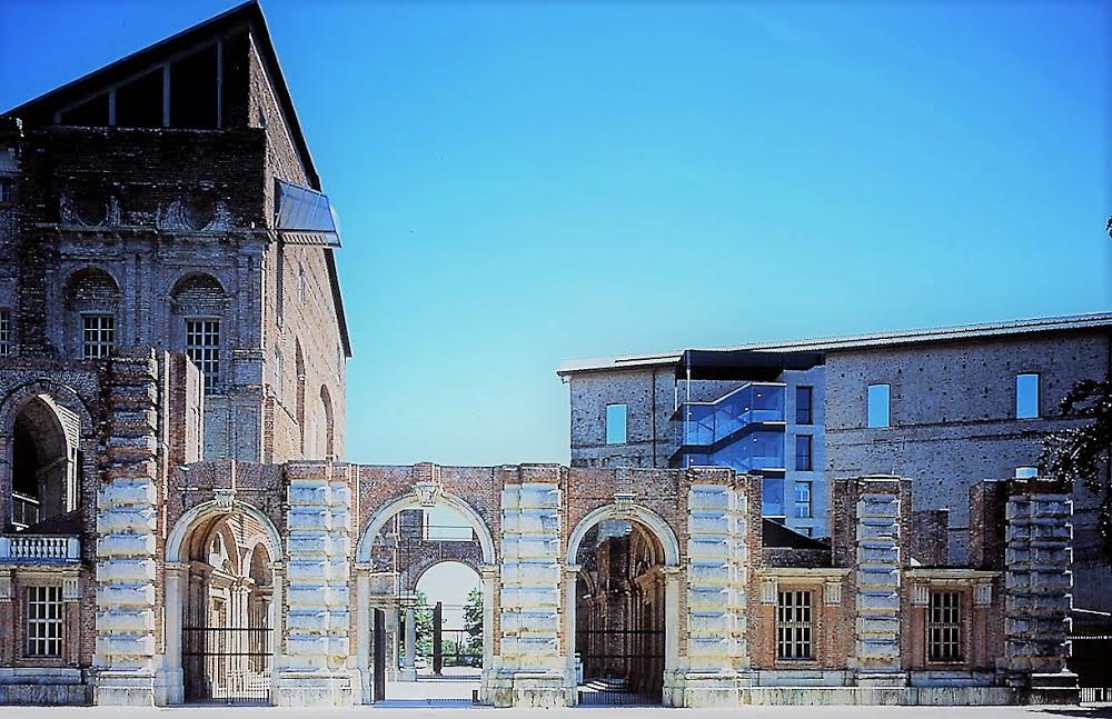 Il Castello di Rivoli Museo d’Arte Contemporanea diventa un nuovo punto vaccinale: è il primo caso al mondo
