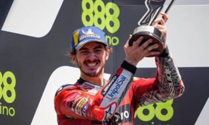 Moto Gp, uno strepitoso Pecco Bagnaia parte undicesimo e arriva secondo