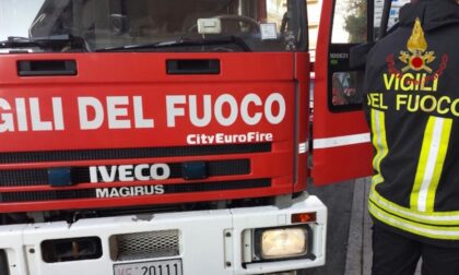 In fiamme il motore di un autobus della navetta 35 di Nichelino: nessun ferito