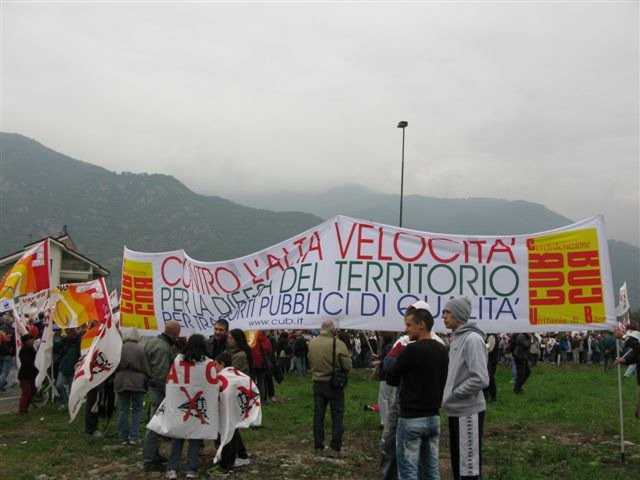 Vigili del fuoco alleati dei No Tav: fa discutere il comunicato sindacale