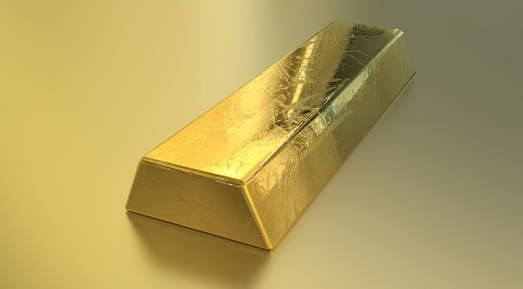 Fa sparire un lingotto d’oro da un chilo: smascherato perito gemmologo di 75 anni