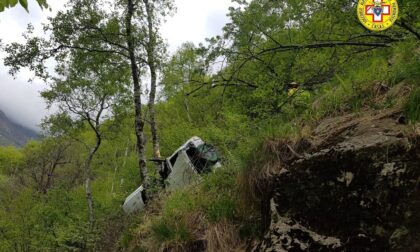 Anziana muore precipitando con l'auto in una scarpata