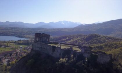 Avigliana tra i sette borghi piemontesi più sostenibili: città medievale dal cuore verde