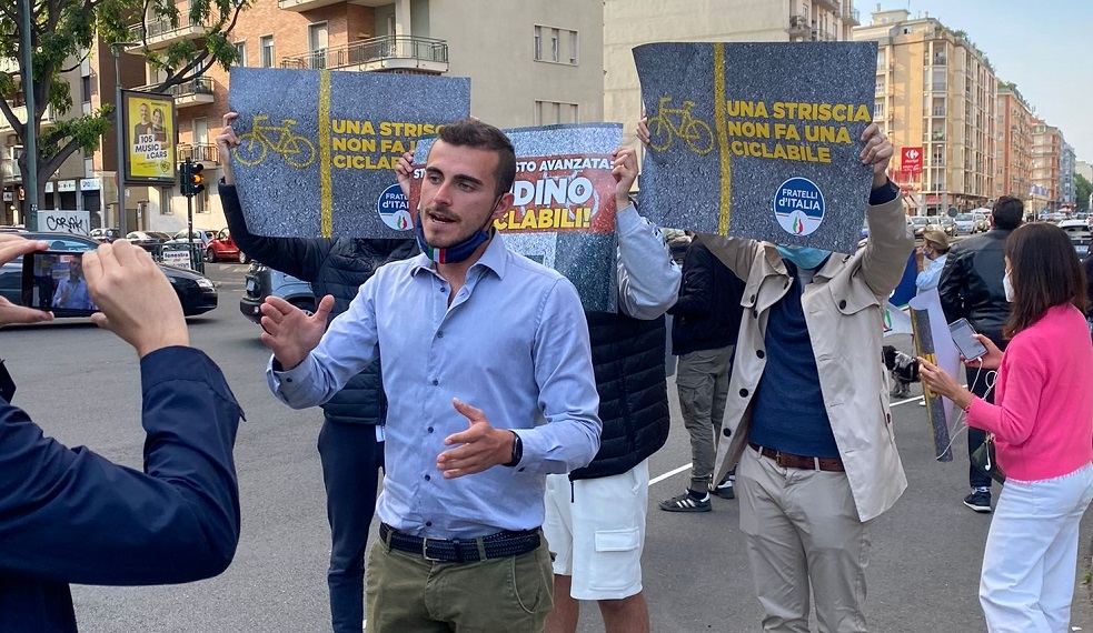 L’affondo di Fratelli d’Italia: no alle piste ciclabili fatte così