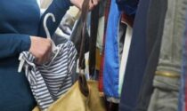 Sorpresi a rubare in negozio di abbigliamento: hanno 17 e 18 anni