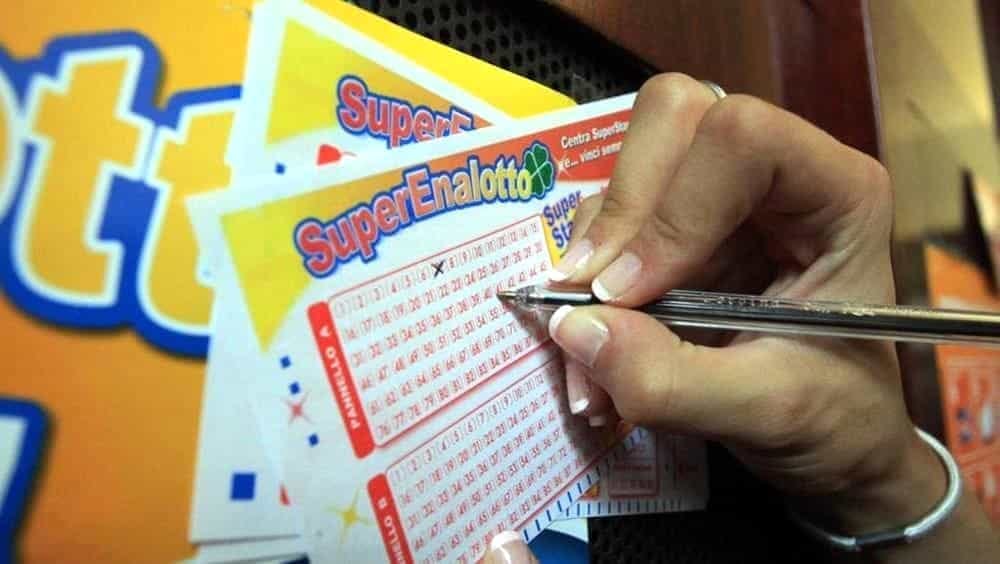 SuperEnalotto, Piemonte baciato dalla fortuna: centrati otto “5” da oltre 5mila euro