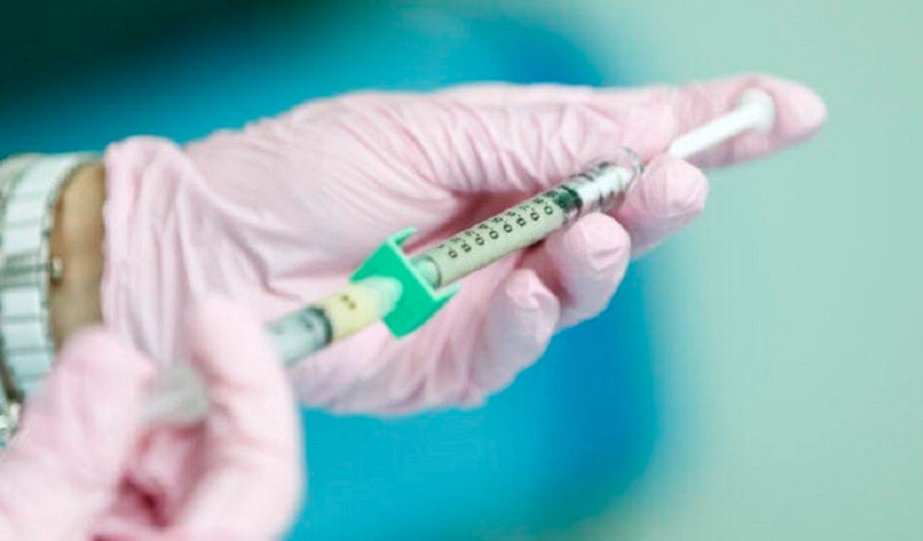 Terza dose per tutti: al via il “booster” agli Over40