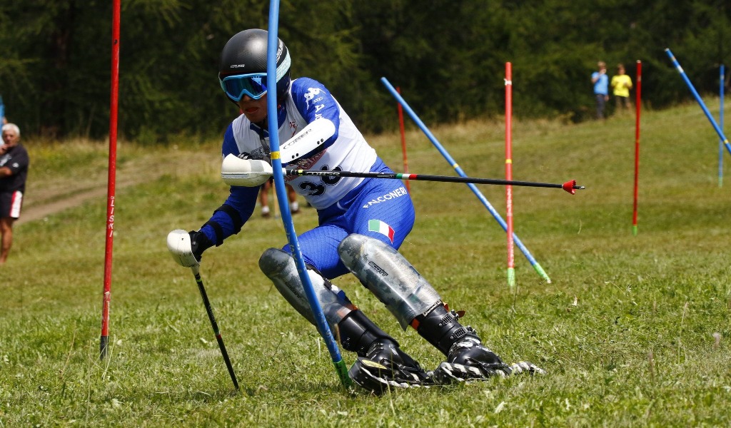 Lo sci d’erba dà spettacolo a Torino, unica città con percorso omologato