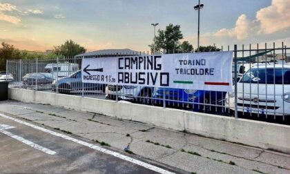 Campeggio abusivo dei rom al cimitero: la protesta di Torino Tricolore
